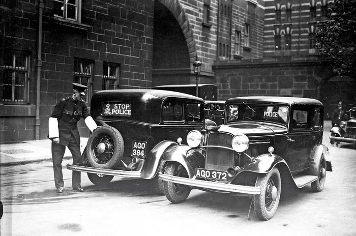 Cảnh sát Anh những năm 1930.