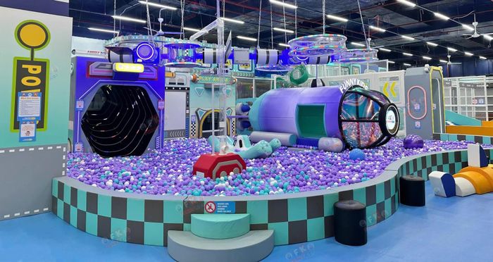 Khu Kids Zone với nhiều trò chơi vận động thể chất, phát triển tư duy, trí tuệ, sáng tạo cho bé.