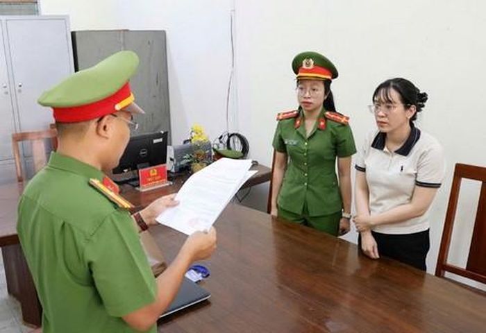 Công an bắt giữ Võ Thị Ngọc Lan.