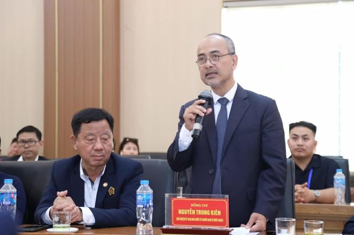 Chủ nhiệm Ủy ban Nhà nước về Người Việt Nam ở nước ngoài Nguyễn Trung Kiên phát biểu tại buổi làm việc. (Ảnh: Thành Long)