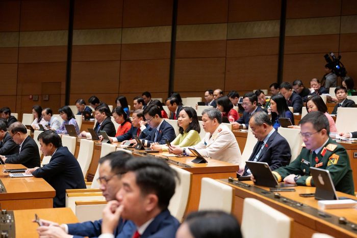 Các đại biểu tham dự Phiên họp thứ nhất, Quốc hội khóa XVI vào sáng ngày 24/04. Ảnh: Quochoi.vn