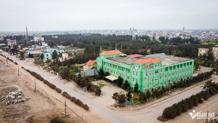 Khu du lịch Thịnh Long.