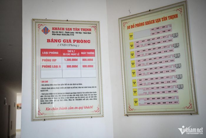 Giá phòng được niêm yết công khai.