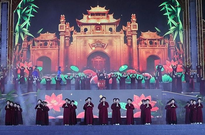 Trình diễn hát Xoan tại Lễ hội Đền Hùng và Tuần Văn hóa du lịch Đất Tổ năm Bính Ngọ 2026. Ảnh: Thư Vũ