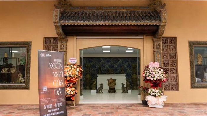 Không gian diễn ra triển lãm.