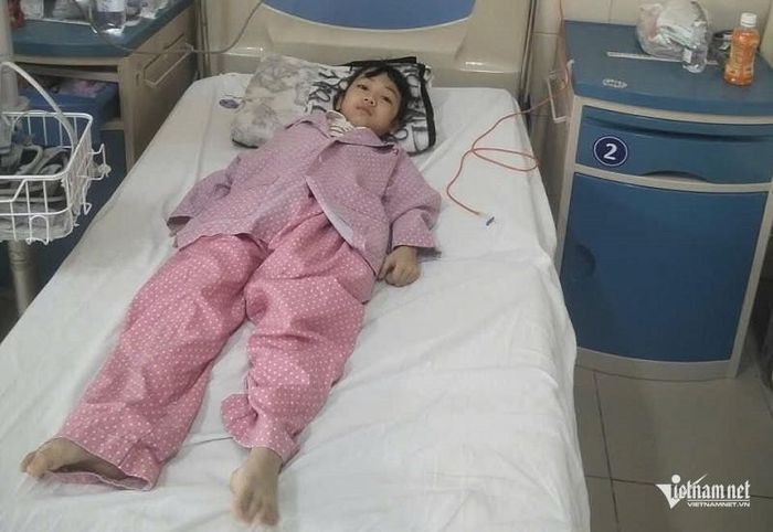 Bé Thảo My rơi vào lằn ranh sinh tử khi mắc căn bệnh quái ác