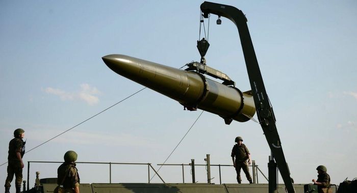 Tên lửa đạn đạo Iskander 9M723. Nguồn ảnh: Bộ Quốc phòng Nga/militarnyi.com
