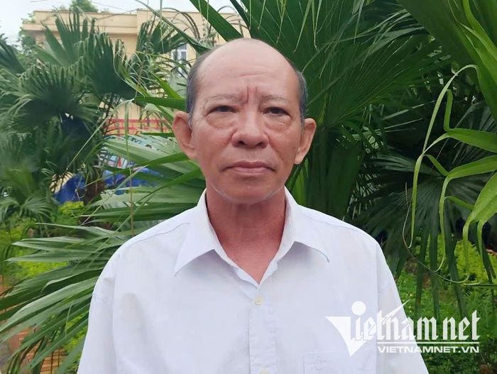Dù đã ngoài 70 tuổi nhưng khi chia sẻ về vai trò người có uy tín của mình, ánh mắt ông Hoàng Mít vẫn sáng lên đầy sự tận tâm và trách nhiệm. Ảnh: Mỹ Dung
