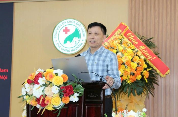 Phó Giám đốc Cơ quan Báo và Phát thanh, Truyền hình Hà Nội Nguyễn Thành Lợi phát biểu tại Hội thảo. Ảnh: PV