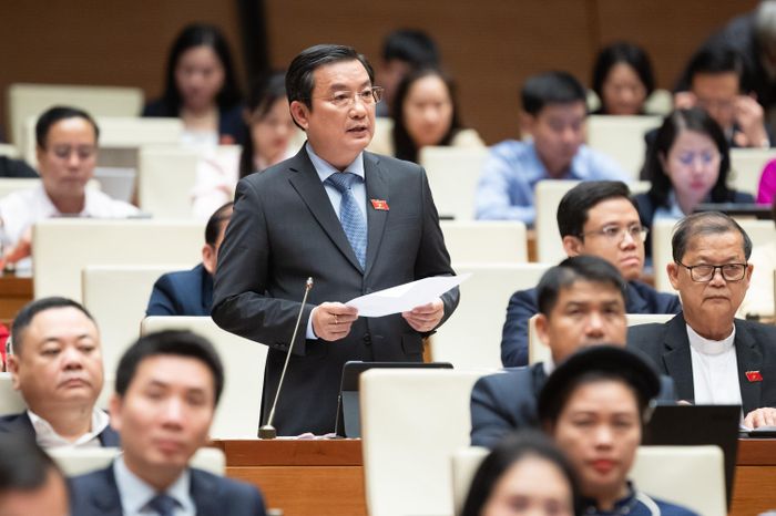 ĐBQH Phạm Trọng Nhân (TP. Hồ Chí Minh) phát biểu