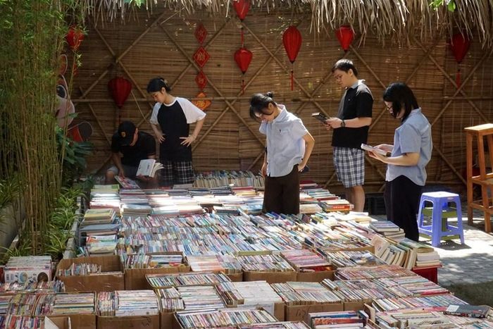 Không gian đọc sách mở giúp bạn đọc lựa chọn những đầu sách phù hợp
