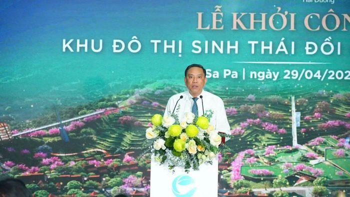Phó Bí thư Thường trực Tỉnh ủy Lào Cai Hoàng Giang phát biểu tại buổi lễ khởi công