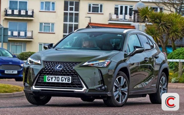 Lexus UX 300e.