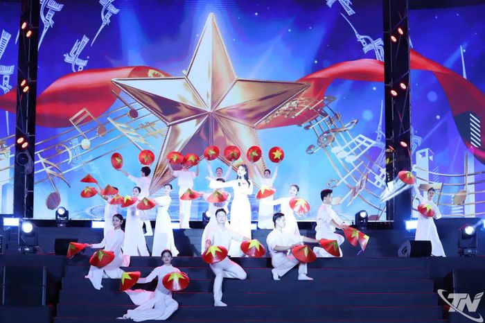 Các tiết mục đặc sắc tại chương trình.