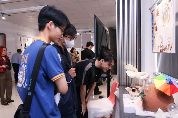 Triển lãm bài tập của sinh viên Trường Khoa học liên ngành và Nghệ thuật