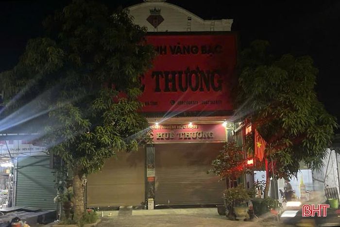 Tiệm vàng Huế Thương - nơi xảy ra vụ cướp.