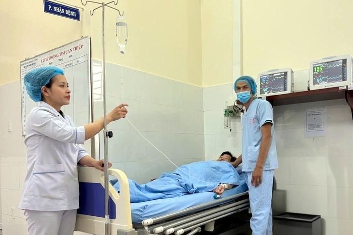 Đánh giá ban đầu và chuẩn bị cho bệnh nhân trước khi can thiệp