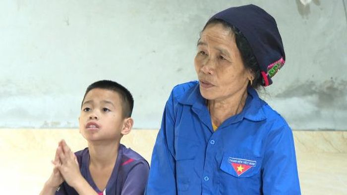 Công an xã Trung Sơn vận động các nhà hảo tâm ủng hộ xây dựng nhà cho gia đình bà Ngân Thị Ngoan ở bản Pạo là mẹ của phạm nhân Lương Văn Thiệp đang chấp hành án phạt tù về tội mua bán trái phép chất ma túy.