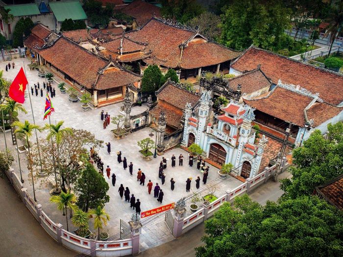 Chương trình “hát Xoan làng cổ” tại đình Hùng Lô đã trở thành sản phẩm du lịch đặc trưng. Ảnh: Sở Văn hóa, Thể thao và Du lịch tỉnh Phú Thọ