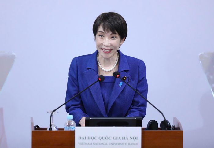 Thủ tướng Nhật Bản Takaichi Sanae đến thăm và phát biểu chính sách tại Đại học Quốc gia Hà Nội, chiều 2-5. Ảnh: VIẾT CHUNG