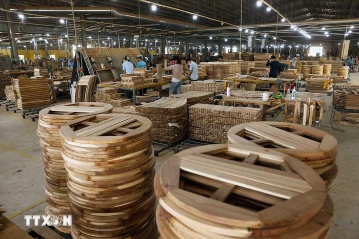 Việt Nam hiện vẫn dựa nhiều vào lợi thế “lấy công làm lãi”