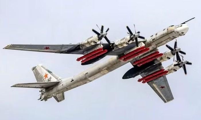 Máy bay ném bom chiến lược Tu-95MSM của Nga. Ảnh: MW.