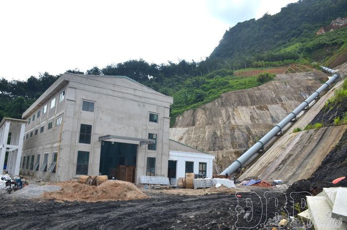 Nhờ cơ chế, chính sách ưu đãi của tỉnh, Công ty Cổ phần Năng lượng Điện Biên - Sông Hồng đã đầu tư xây dựng Nhà máy Thủy điện Mường Mươn trên địa bàn xã Na Sang. (ảnh tư liệu)