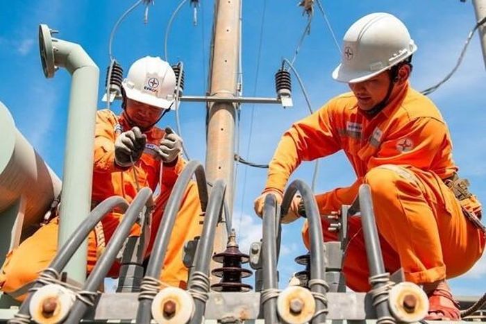 Việc tạm ngừng cấp điện phục vụ công tác bảo trì, nâng cấp hệ thống lưới điện định kỳ.