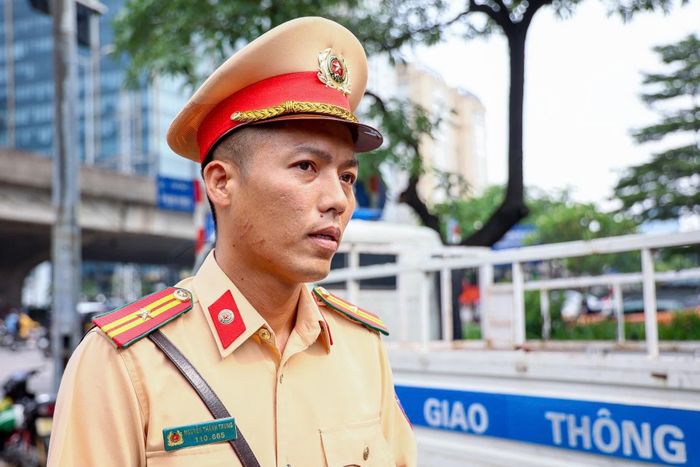 Thiếu Tá Nguyễn Thành Trung, cán bộ Đội CSGT đường bộ số 6