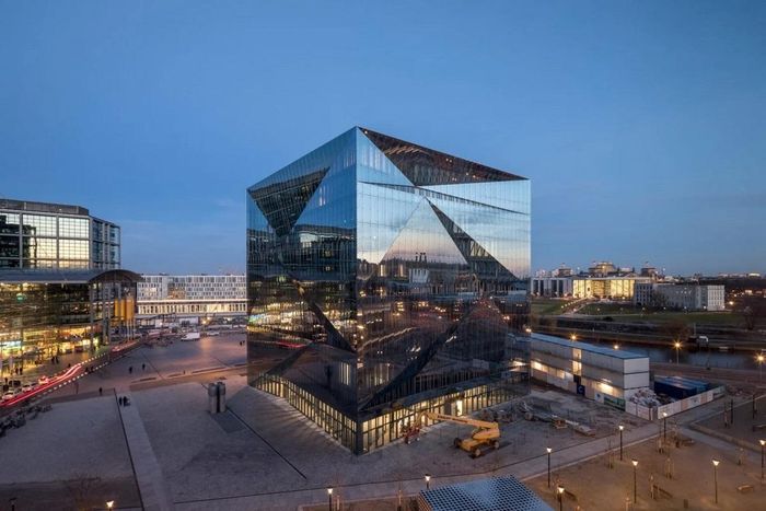 Tòa nhà Cube Berlin, Đức. (Ảnh: Adam Mørk)