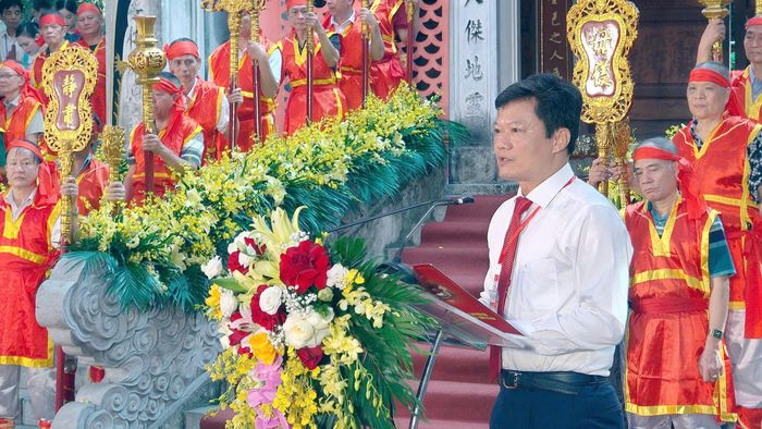 Chủ tịch UBND phường Văn Miếu - Quốc Tử Giám Hà Anh Tuấn phát biểu. Ảnh: Lê Hòa