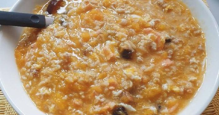 Cháo yến mạch bí đỏ bổ trung ích khí.