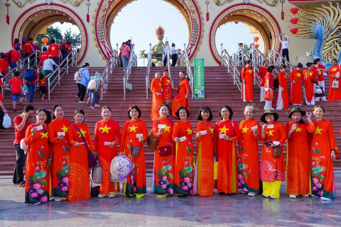  Trong những ngày đầu tháng 4, TP.HCM đã tập trung triển khai các hoạt động kích cầu du lịch. 