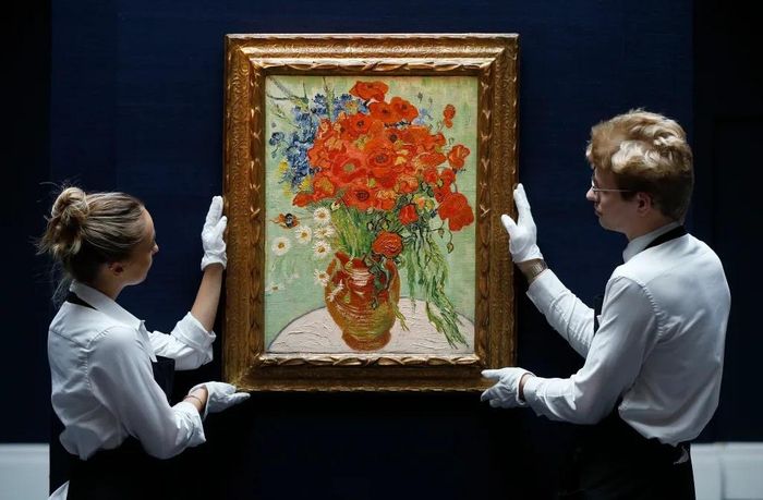 Giới siêu giàu đang phân bổ lại dòng tiền khi tranh triệu USD giảm sức hút. Ảnh: Sotheby's.