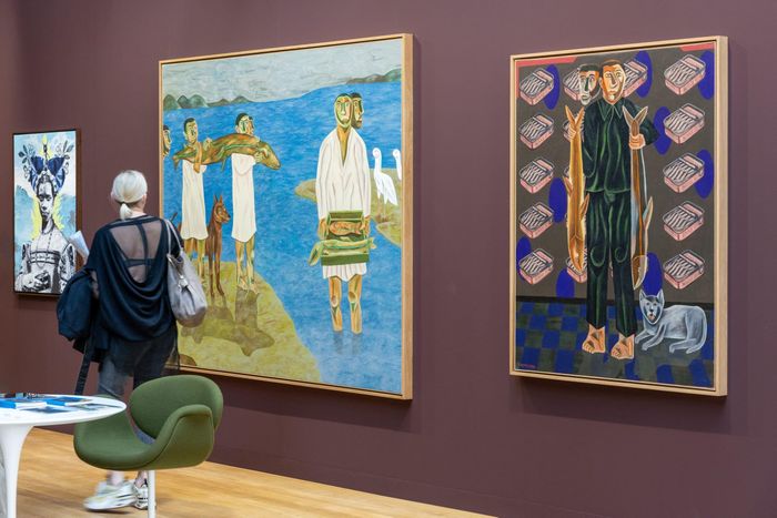 Các tác phẩm của họa sĩ đương đại Mariane Ibrahim được trưng bày tại khu Galeries trong khuôn khổ Art Basel Paris 2025. Ảnh: Art Basel.