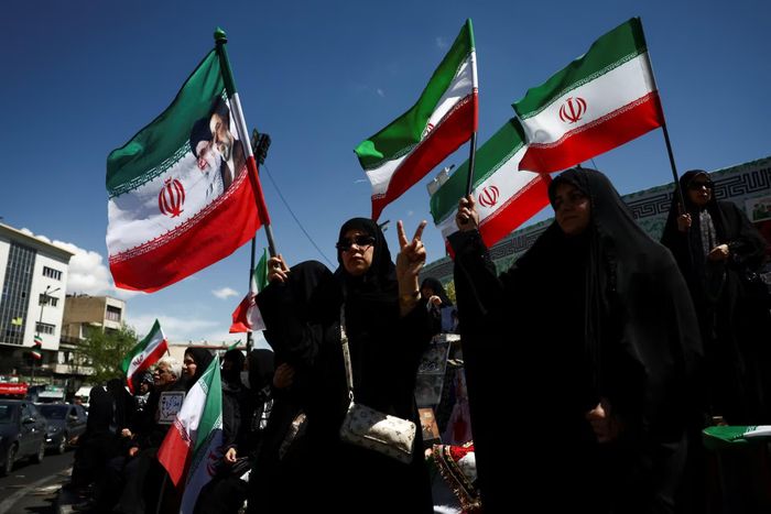  Bế tắc kéo dài khi Mỹ và Iran khác biệt trong yêu cầu tới cách thức đàm phán, đồng thời tiếp tục phong tỏa eo biển Hormuz. Ảnh: Reuters. 