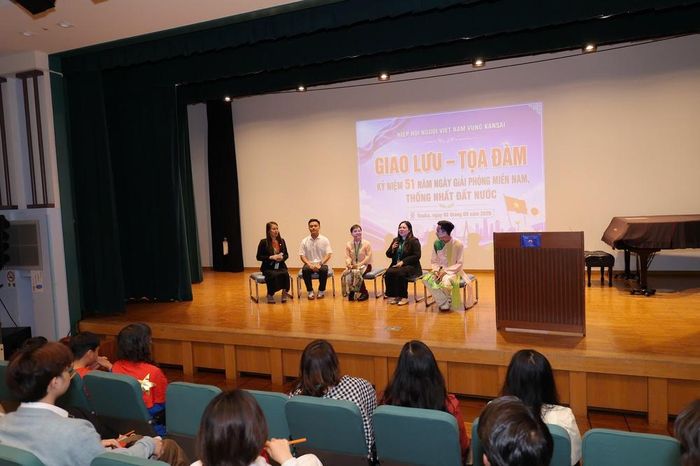Không gian buổi tọa đàm