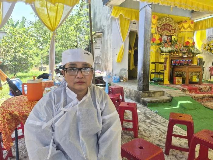 Mẹ em Trí đau buồn trước sự ra đi đột ngột của con trai