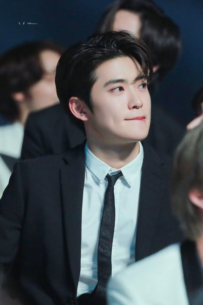 Đến hẹn lại lên, cứ mỗi mùa "Cá tháng Tư" là các Czennies (fandom của NCT) lại được “ăn bánh” visual của Jaehyun (NCT). Không phải tin đồn, không phải 'trò đùa'… mà là một 'truyền thống quốc tế' trong fandom luôn. Bởi vậy anh mới có biệt danh "Tổng tài huyền thoại 7 năm chưa bao giờ hạ nhiệt của K-pop".