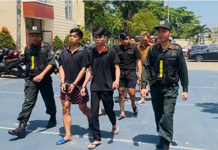 Nhóm đối tượng trong một đường dây ma túy vừa bị Công an TPHCM bắt giữ. Ảnh: CA