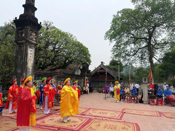 Các địa phương trong tỉnh Ninh Bình đã chủ động tổ chức nhiều hoạt động văn hóa, nghệ thuật, thể thao trong dịp nghỉ lễ.