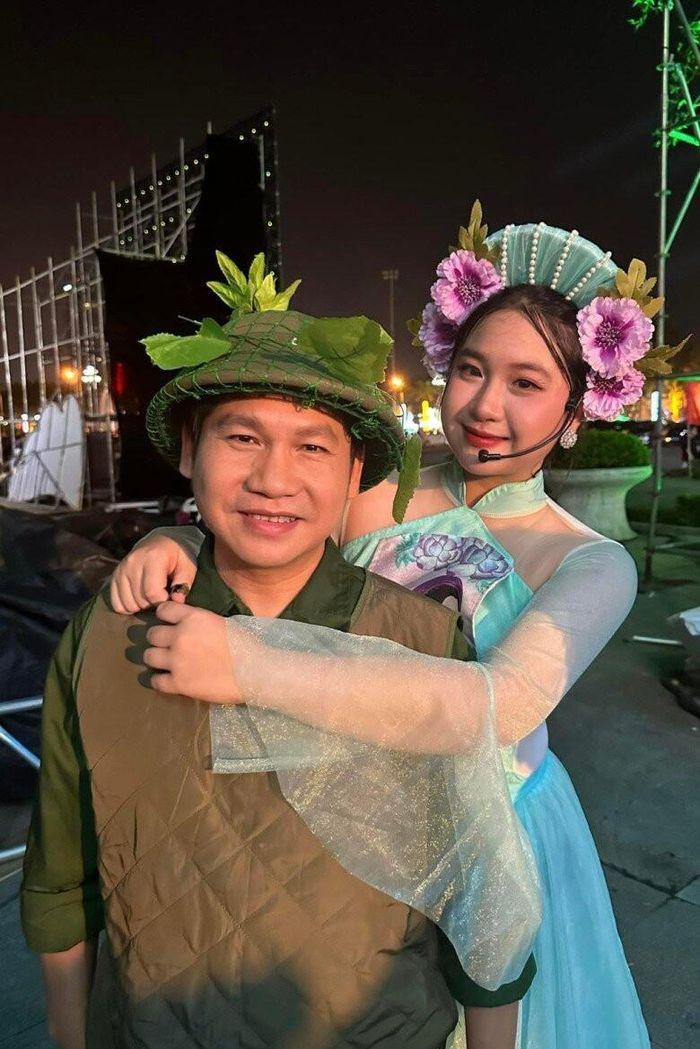 Con gái Trọng Tấn có thành tích học tập rất tốt.