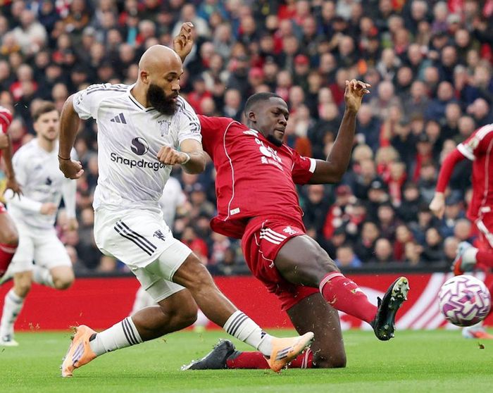 Liverpool sẵn sàng cho trận đấu với Man United.