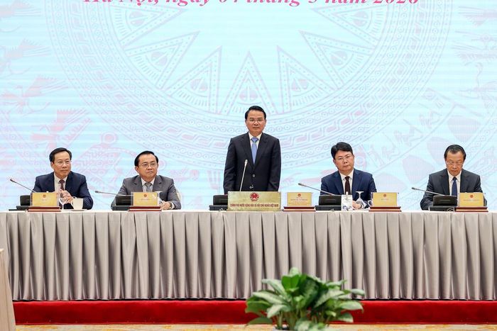 Bộ trưởng, Chủ nhiệm Văn phòng Chính phủ Đặng Xuân Phong chủ trì họp báo Chính phủ thường kỳ tháng 4/2026. Ảnh: Nhật Bắc