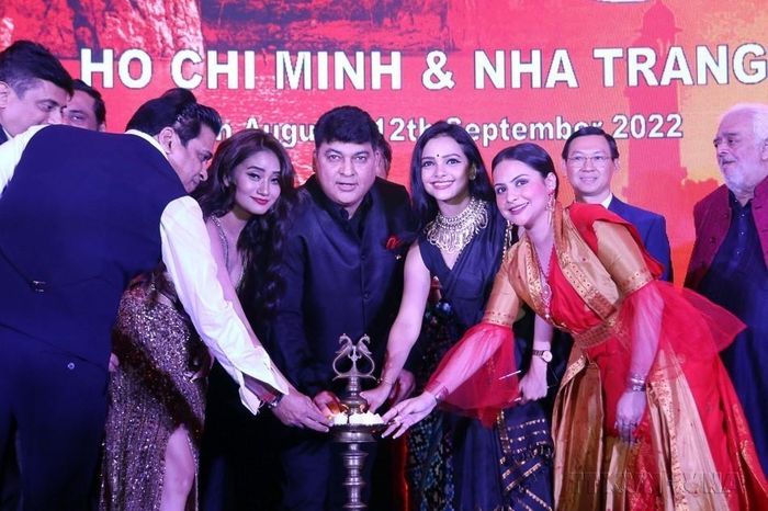 Tổng Lãnh sự quán Ấn Độ tại TP Hồ Chí Minh tổ chức khai mạc Lễ hội “Xin chào Việt Nam - Namaste Vietnam Festival 2022”, nhân kỷ niệm 50 năm thiết lập quan hệ ngoại giao Việt Nam - Ấn Độ (TP Hồ Chí Minh, 13/8/2022)