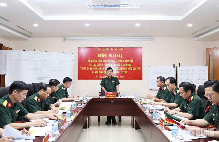 Trung tướng Trần Minh Đức, Chủ nhiệm Tổng cục Hậu cần-Kỹ thuật phát biểu chỉ đạo tại hội nghị.