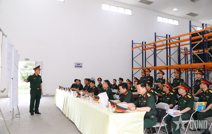 Kho 708/Cục Quân y báo cáo đoàn công tác sơ đồ bố trí các khu bảo quản lưu trữ mẫu HCLS.