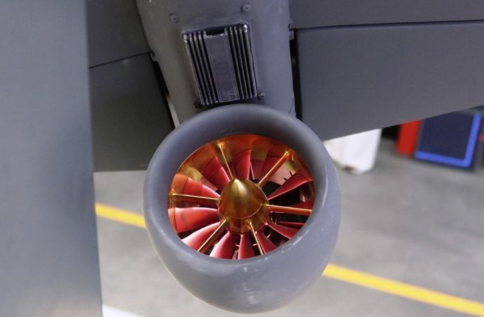 Drone đánh chặn Allag-E của EDGE. Nguồn ảnh: edrmagazine.eu/militarnyi.com
