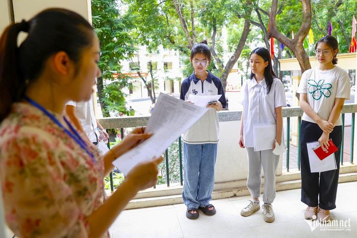 Thí sinh dự thi lớp 10 Hà Nội các năm trước. Ảnh: Phạm Hải.