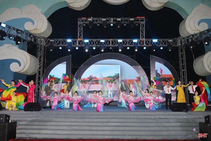 Lễ khai trương du lịch biển Thạch Hải (xã Thạch Khê) và Xuân Thành (xã Tiên Điền) năm 2026.